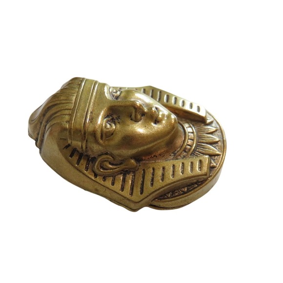 Vintage‎ Egyptian Pharaoh Face Brooch Pin Brass Tone Collectible Accessory - Picture 6 of 9